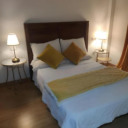 Rincon De Maria Jose 아파트 *